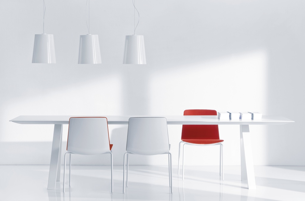 [ARK-CFP_BI (mm 6)-BI100-Size-TBA] Arki - vergadertafel - wit blad (Nog te bepalen)